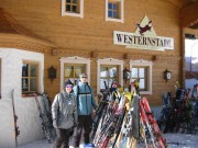 110-1087 IMG
... Aufbruch zur B�rnkogelabfahrt in Richting Saalbach ...