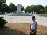 108-0834_IMG
...Schuldenburgdenkmal in Kerkyra