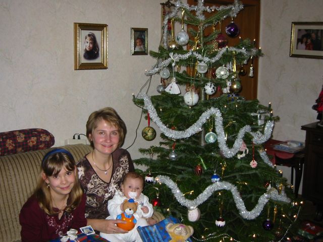 110-1025x img
... Julias 1. Weihnachten 2003